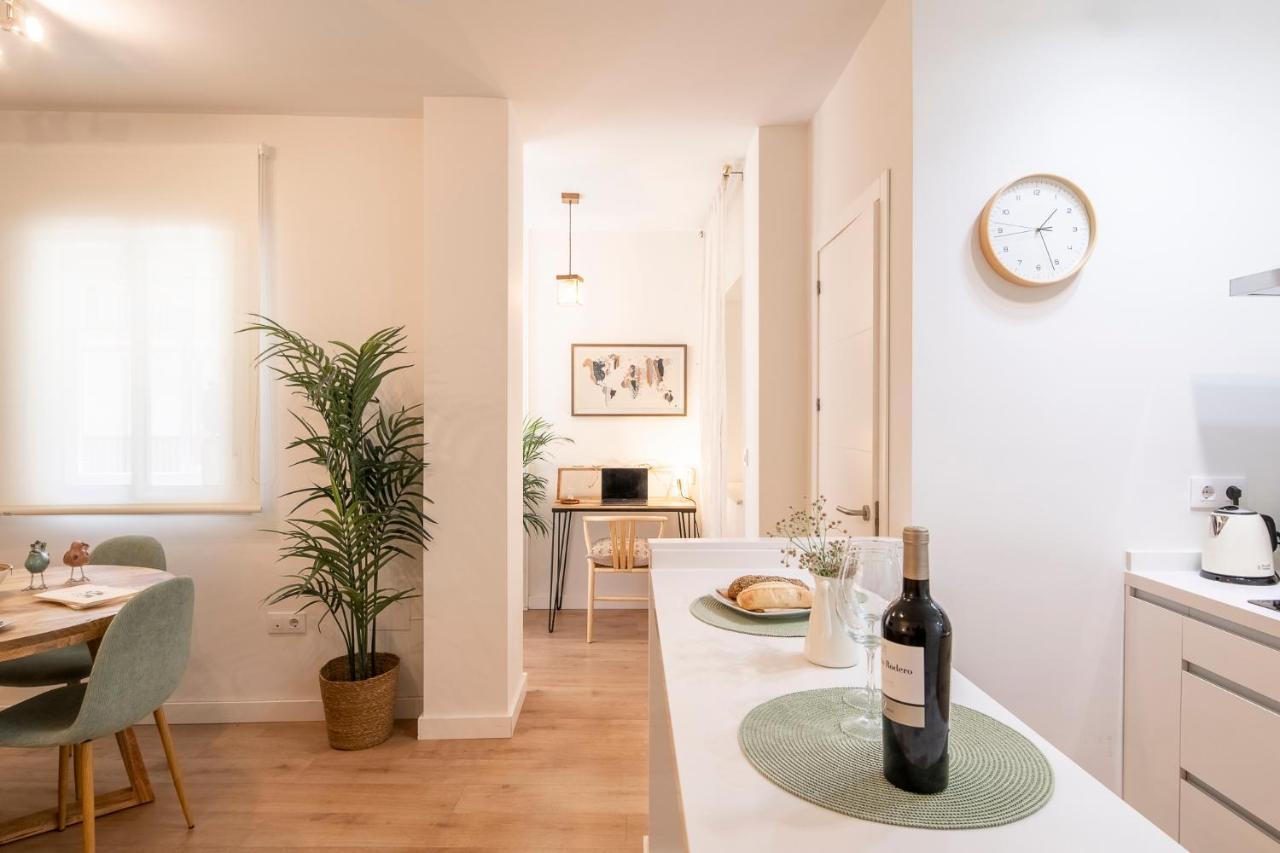 Lucia De Triana Apartment Seville Ngoại thất bức ảnh