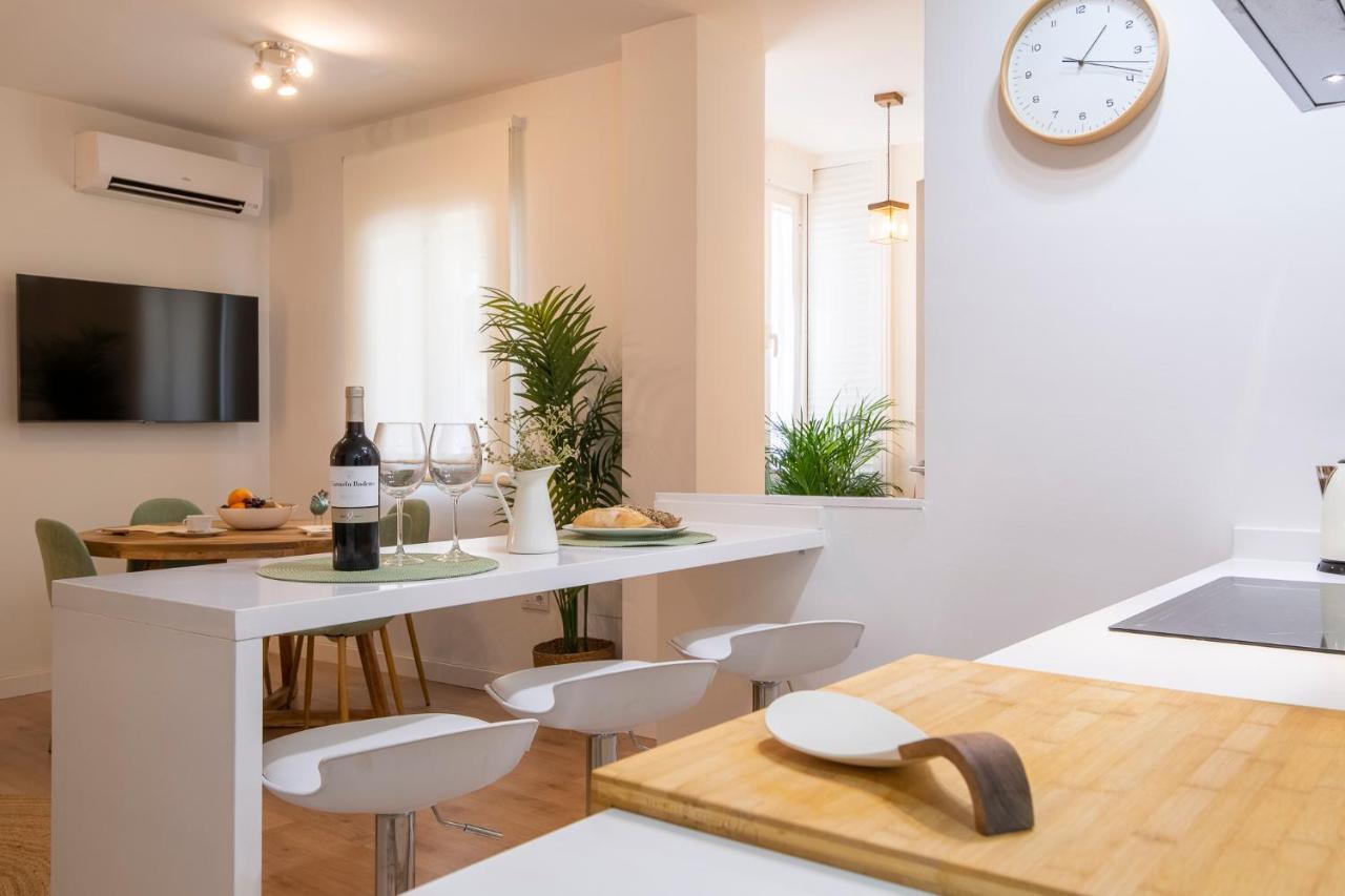 Lucia De Triana Apartment Seville Ngoại thất bức ảnh