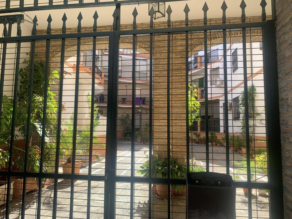 Lucia De Triana Apartment Seville Ngoại thất bức ảnh